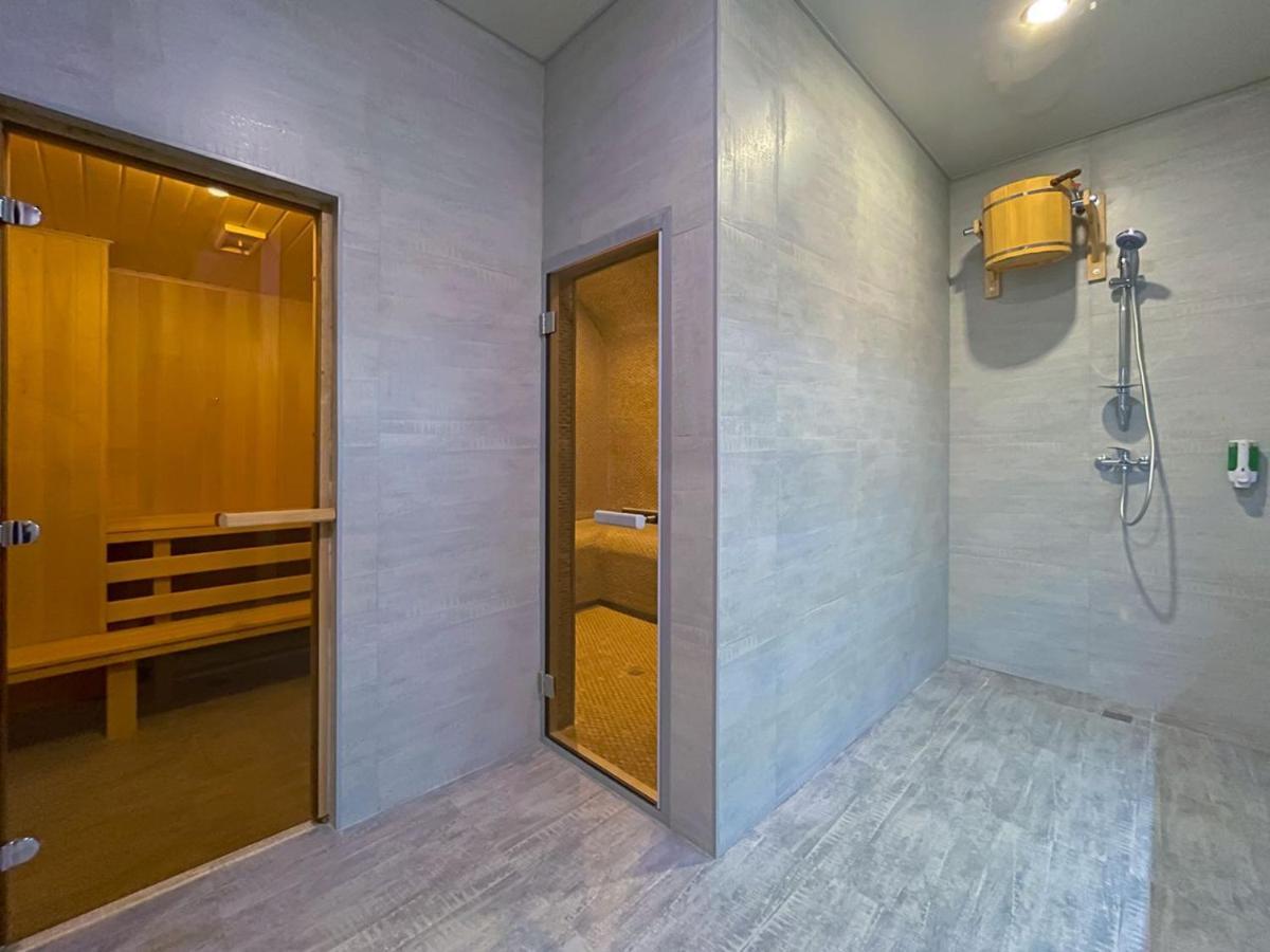 "Rush Hotel" Астана Екстер'єр фото