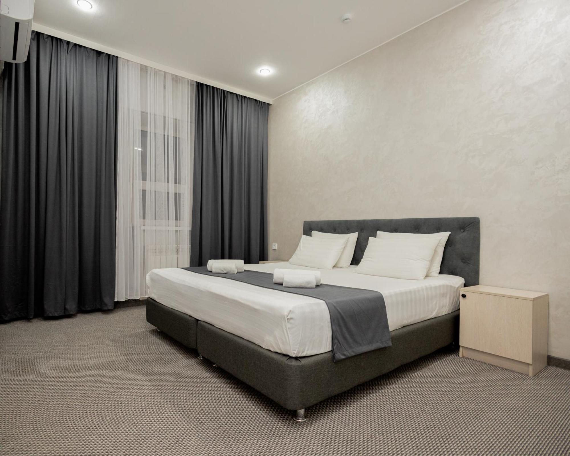 "Rush Hotel" Астана Екстер'єр фото