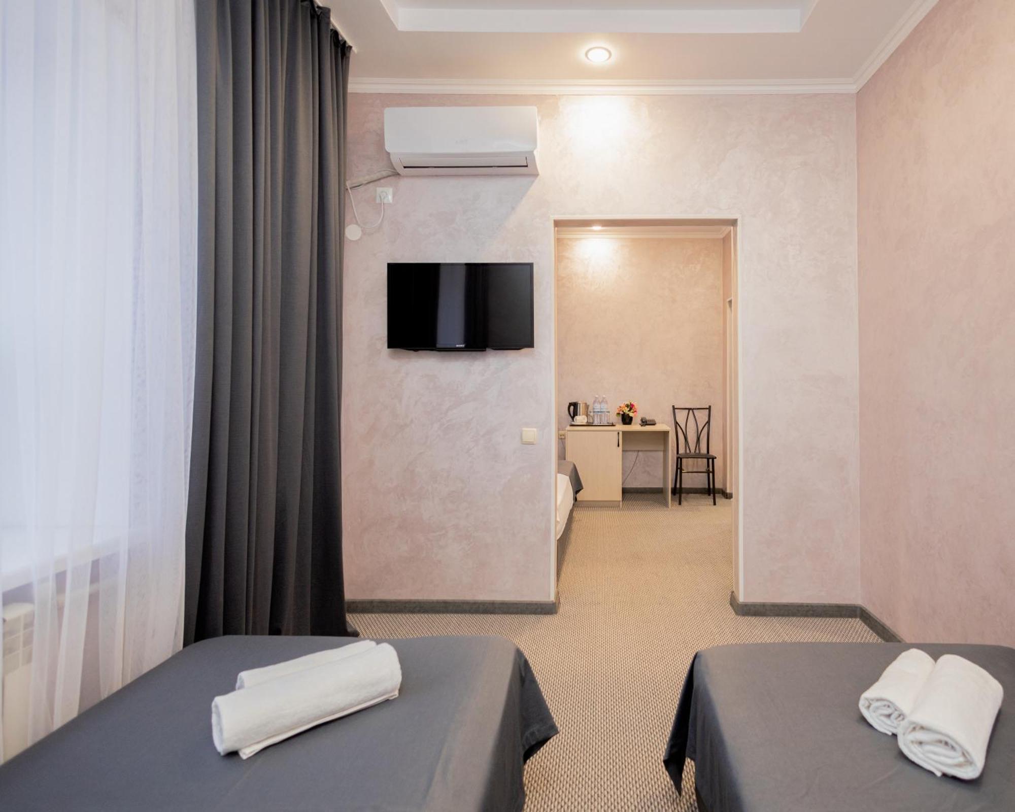 "Rush Hotel" Астана Екстер'єр фото